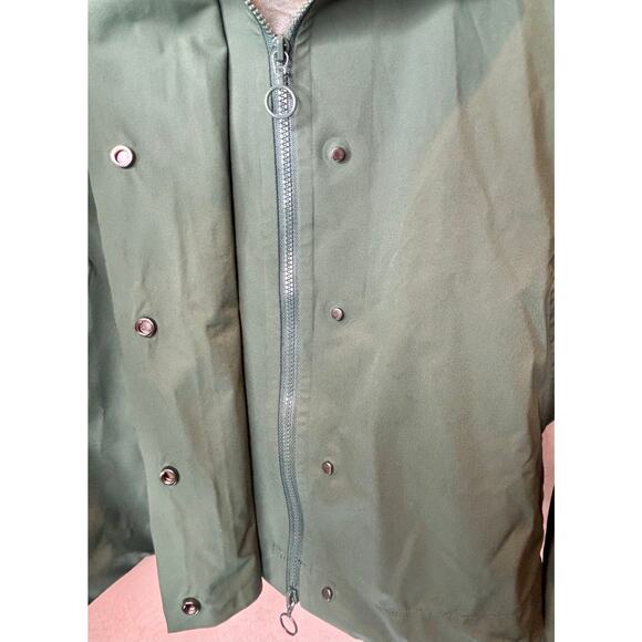 Fabletics Erica Cropped Hooded WindBreaker Jacket XL Green Full Zip Pockets - Picture 8 of 9